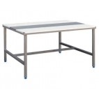 Table de découpe professionnelle, face à face