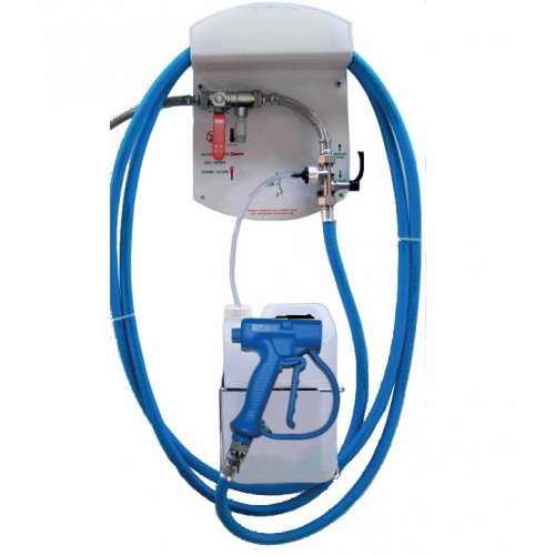 Centrale de nettoyage cuisine sans carénage 1 produit pistolet anti-choc support bidon 5 L tuyau Centrale de nettoyage cuisine sans carénage 1 produit pistolet anti-choc support bidon 5 L tuyau