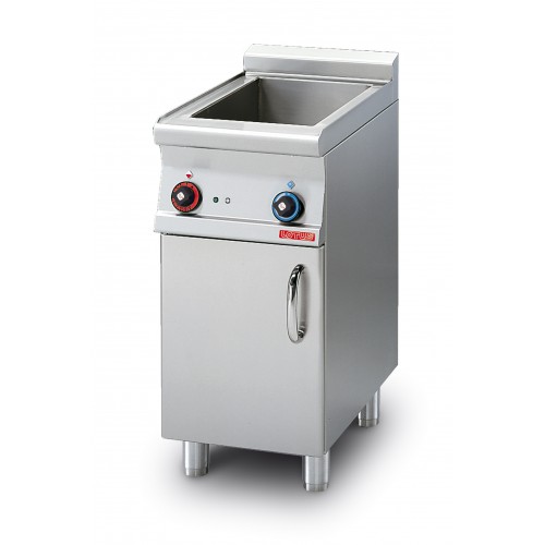 Bain-marie électrique sur meuble placard fermé, gamme 700, en inox AISI 304, 1 cuve, 1.1 kW Bain-marie électrique sur meuble placard fermé, gamme 700, en inox AISI 304, 1 cuve, 1.1 kW