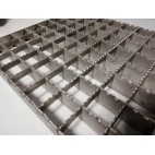 Caillebotis pressé, 800 x 400 mm, inox 304 L antidérapant