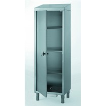 Armoire à fond en pointe de diamant, pour produits d’entretien et balais, sans séparation
