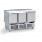 Meuble saladette avec plaque de travail polyéthylène, dessus inox , 3 portes pleines, 264 L