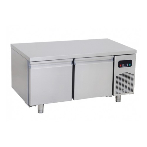 Soubassement réfrigéré 2 portes, froid positif, profondeur 700 mm, 180 L Soubassement réfrigéré 2 portes, froid positif, profondeur 700 mm, 180 L