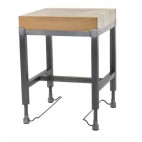 Billot confor'table dessus bois, réglable par pédale, L 1000 x P 600 x H 760/980 mm, sur mesure