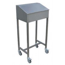 Pupitre sur placard de rangement avec fermeture à clefs et vérins