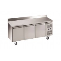 Desserte réfrigérée adossée gamme gastro GN1/1 3 portes inox 465 L