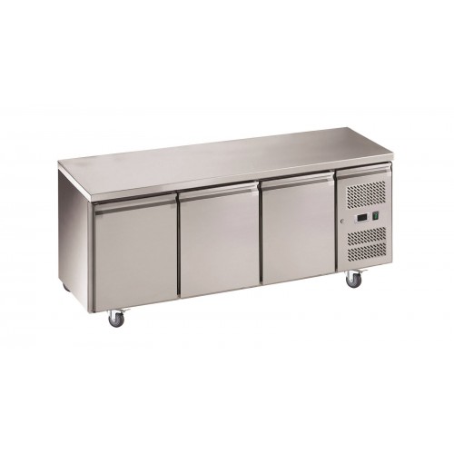 Desserte réfrigérée centrale négatif -18/-22°C inox 3 portes, gamme gastro GN1/1 417 L Desserte réfrigérée centrale négatif -18/-22°C inox 3 portes, gamme gastro GN1/1 417 L