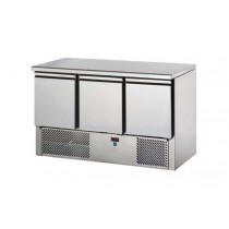 Desserte réfrigéré +4°C+10°C plan de travail inox 3 portes dessus fermé